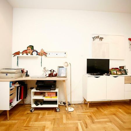 ビルバオPiso Centrico Con Patioアパートメント エクステリア 写真